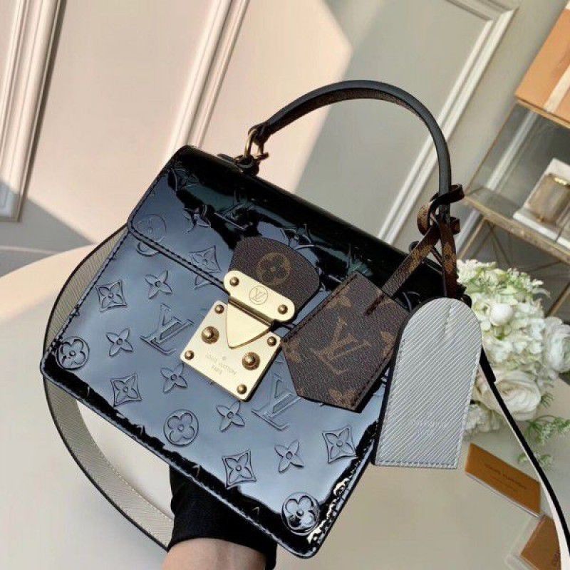 Spring Street Bag Monogram Vernis M90375