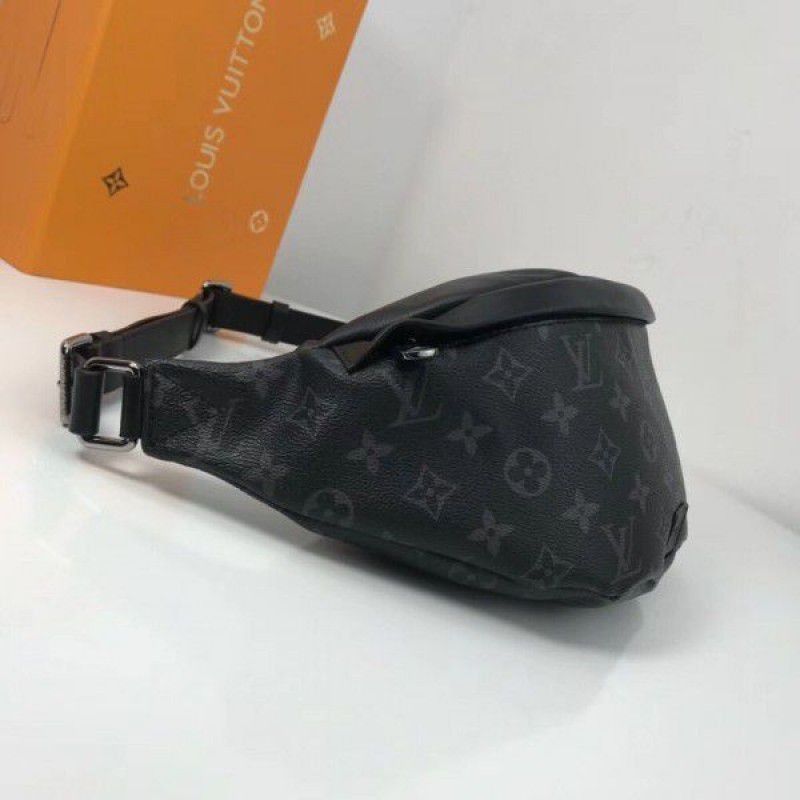Discovery Bumbag Monogram Eclipse M44336