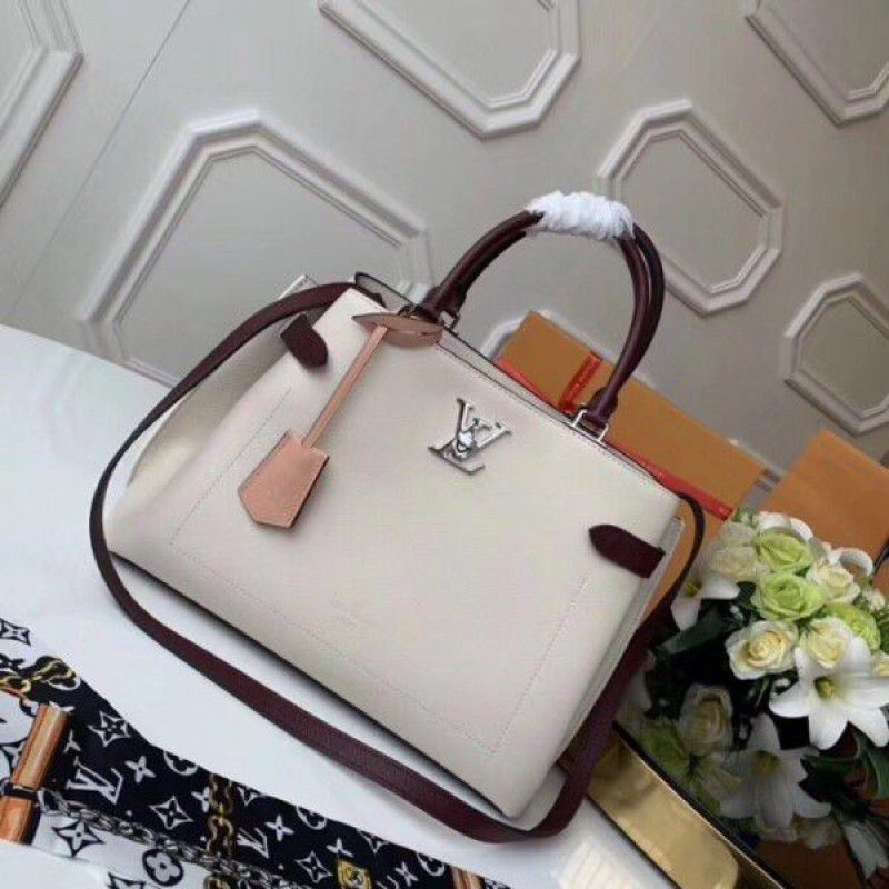 Lockme Day Tote Bag M53647