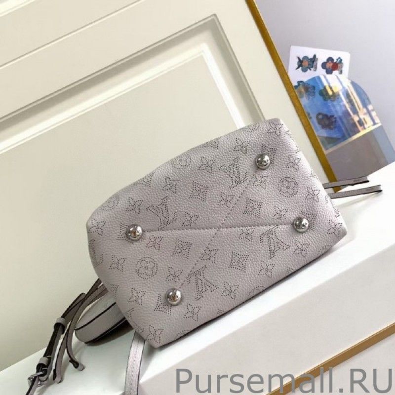 Bella Bag In Grey Mahina Leather M58791