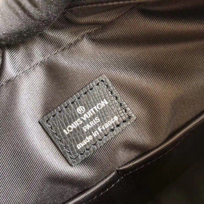 Anton Messenger PM Bag Taiga Leather M33427