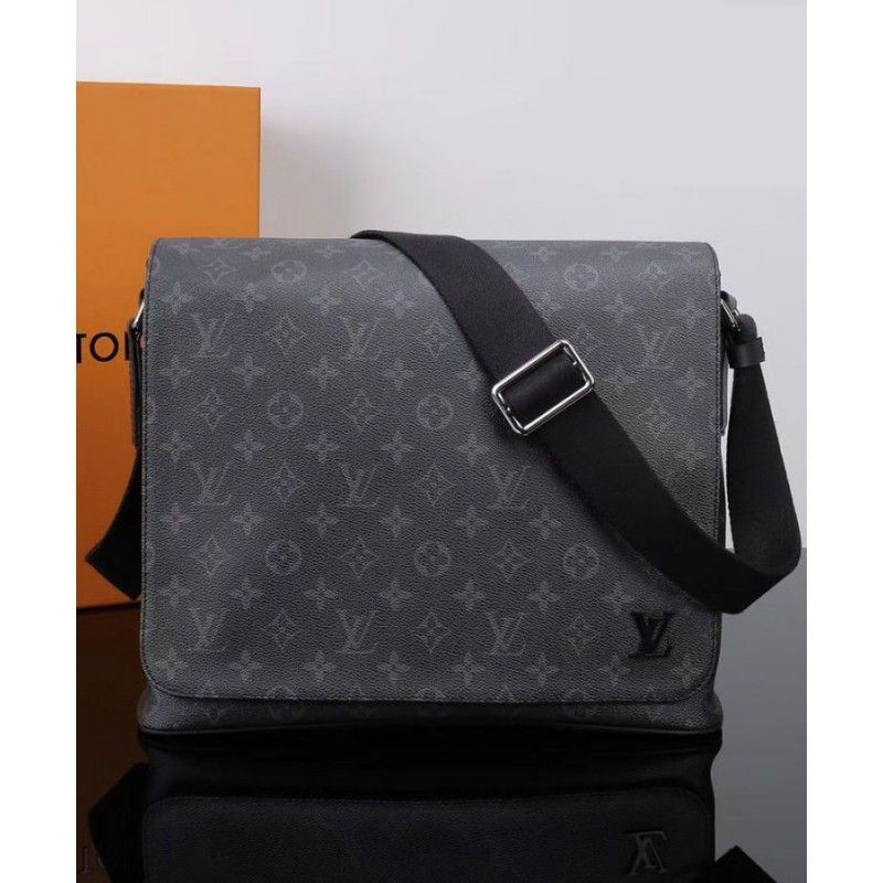 District MM M44001 Black