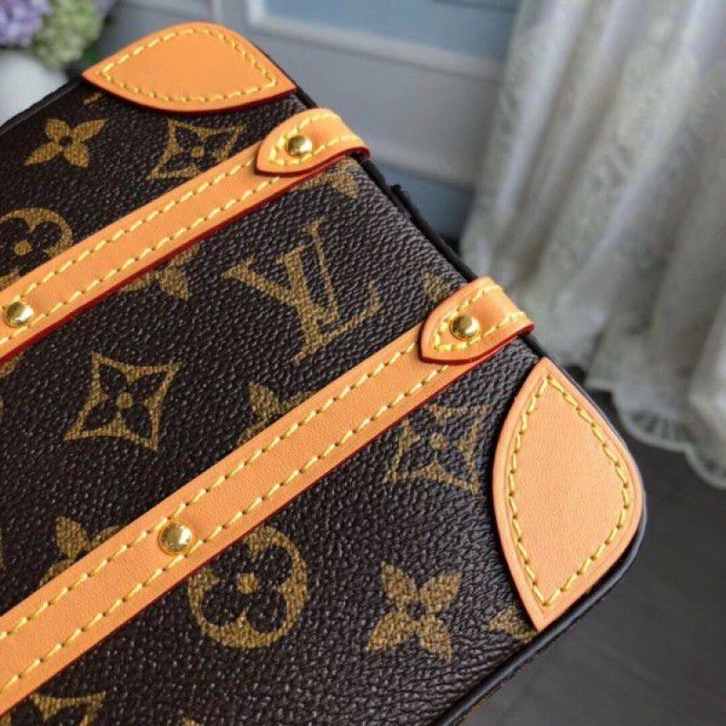 Soft Trunk Pouch Monogram Canvas M44779