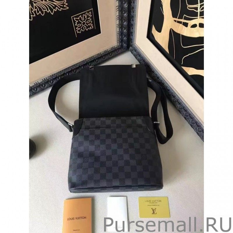 District PM Bag Damier Graphite N41028