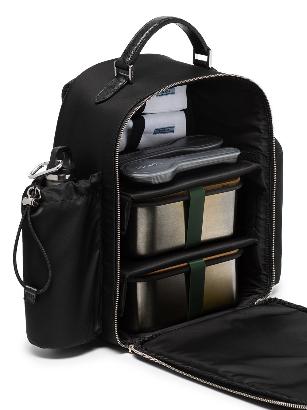 Pra*a picnic backpack with utensils